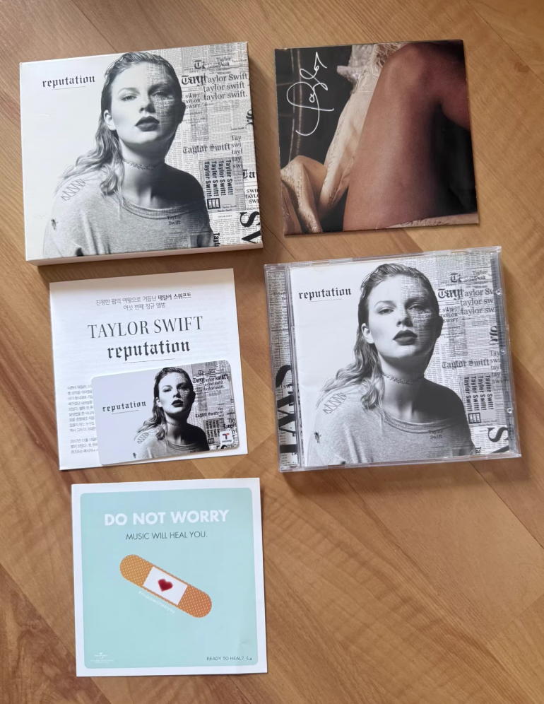 洋楽 Taylor Swift reae CD レッド[CD] - テイラー・スウィフト - UNIVERSAL MUSIC JAPAN
