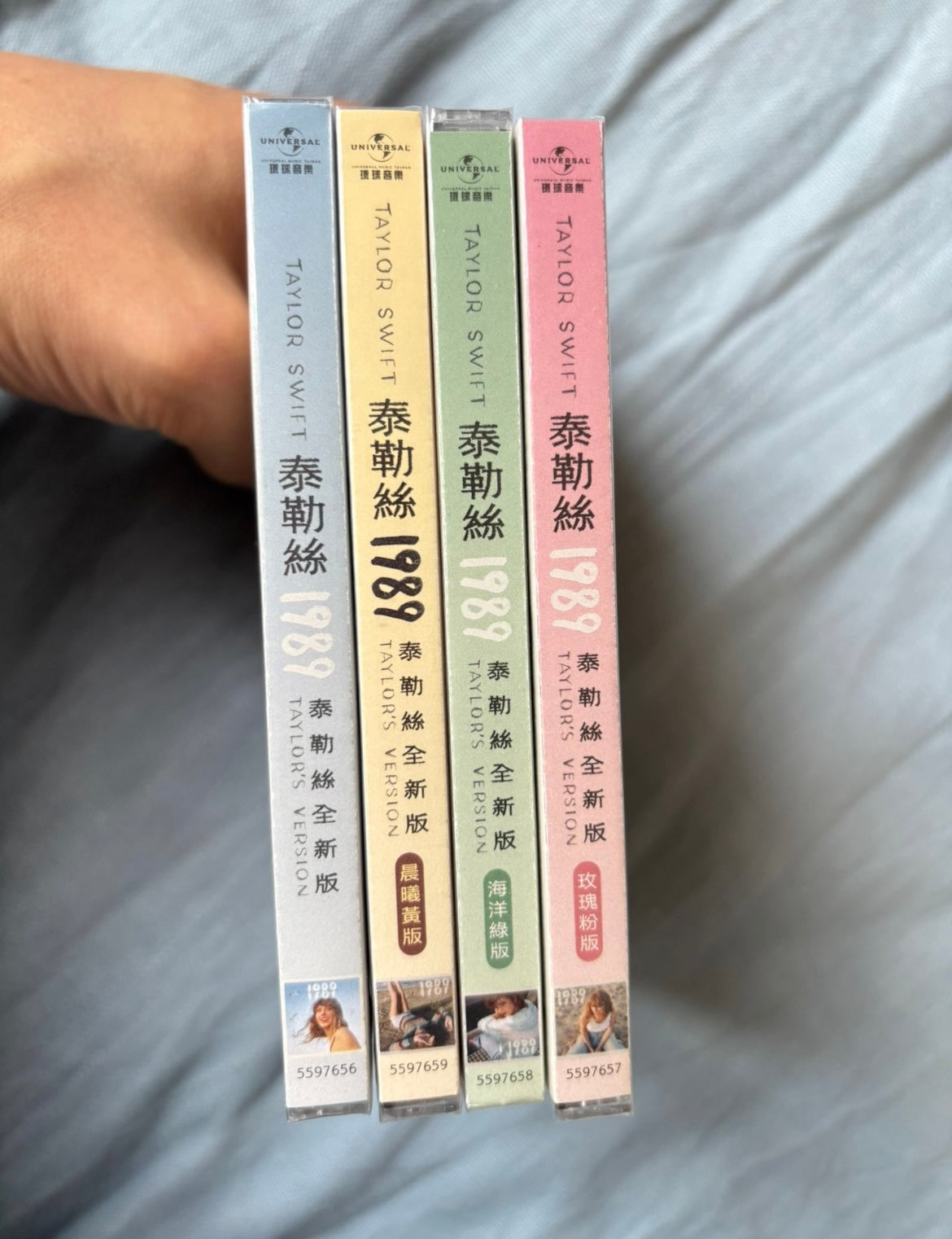 Taylor Swift TTPD 台湾輸入盤　4枚セット Taylor Swift TTPD 台湾輸入盤 4枚セット - メルカリ