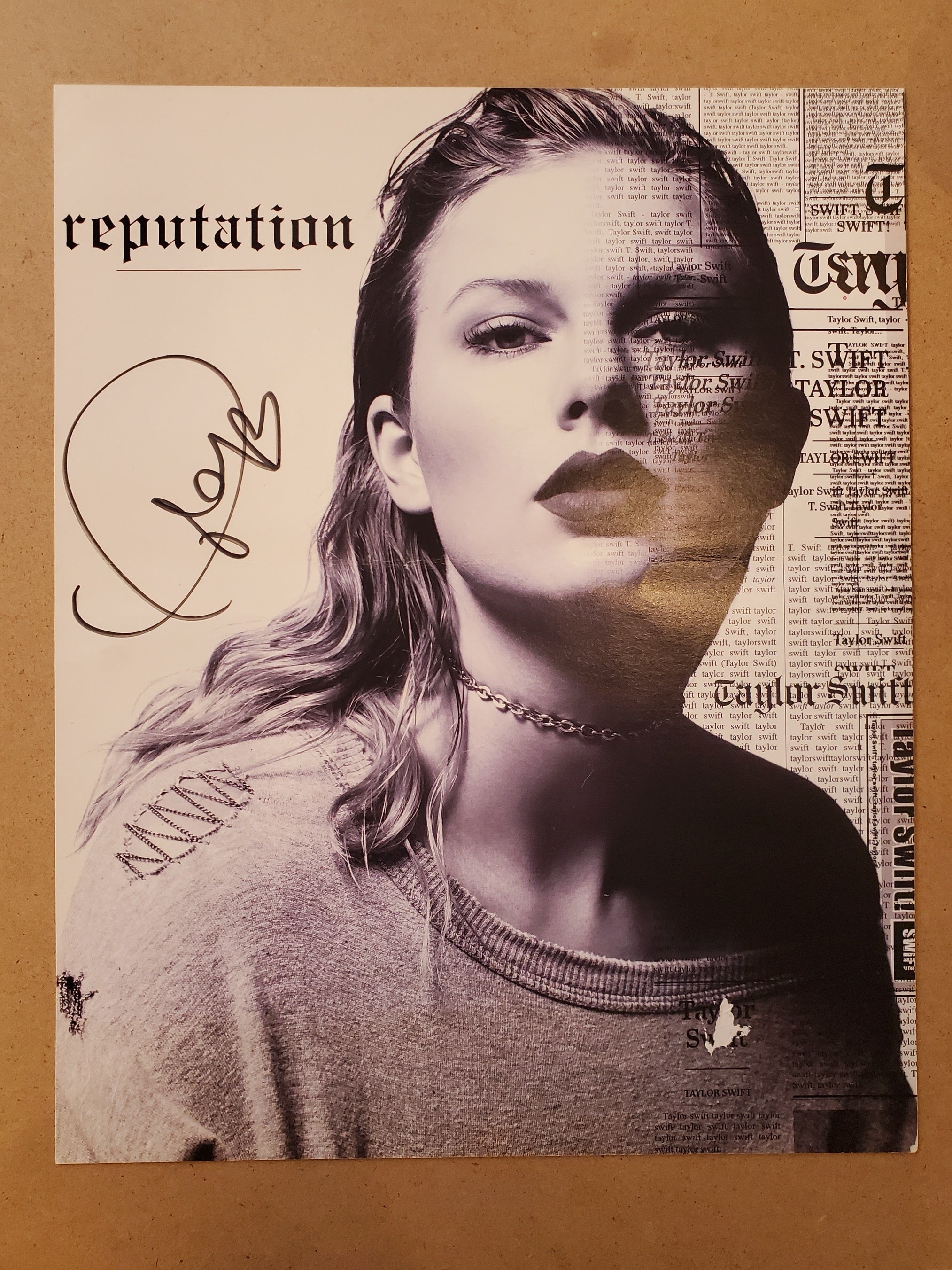 Taylor Swift 直筆サインポスター Taylor Swift 直筆サイン ライブvipss限定フルセットの通販 by
