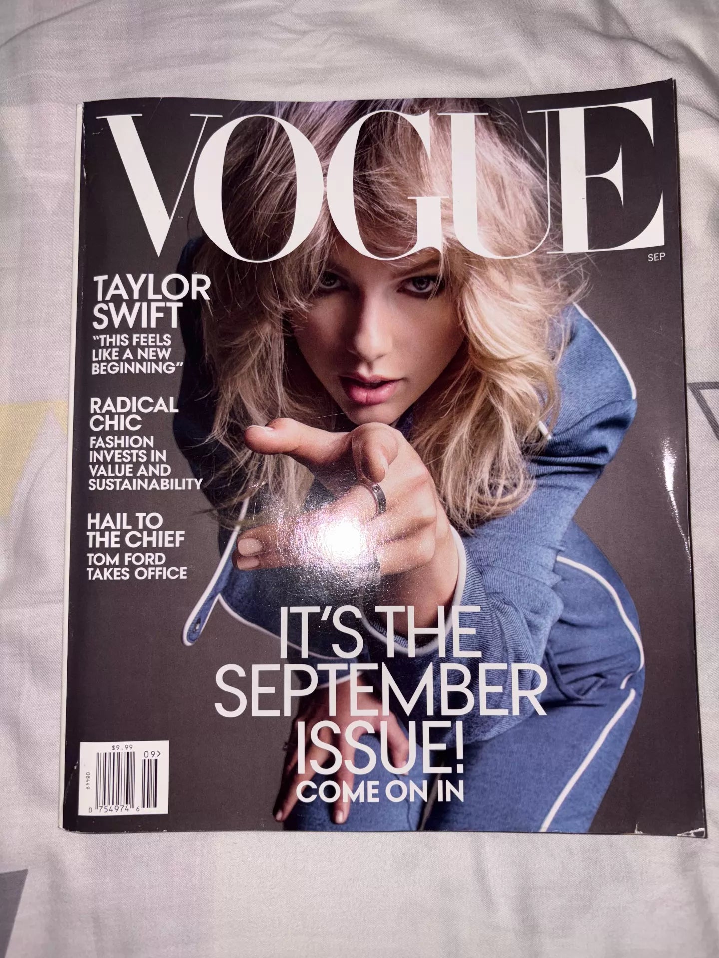 Taylor Swift — Vogue US September 2019 Magazine — Complete, Minor Cover Wear
