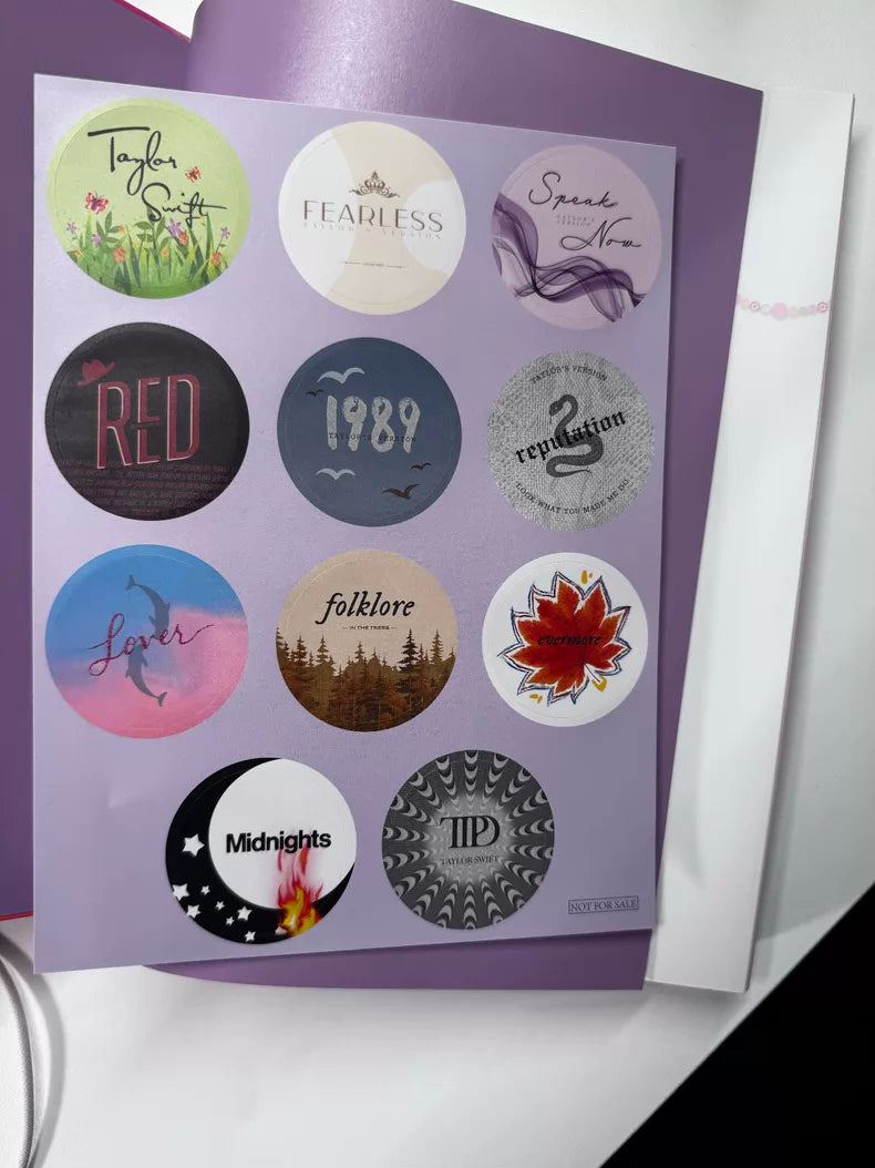 Taylor Swift – The Stories Behind the Songs Illustrated Encyclopedia