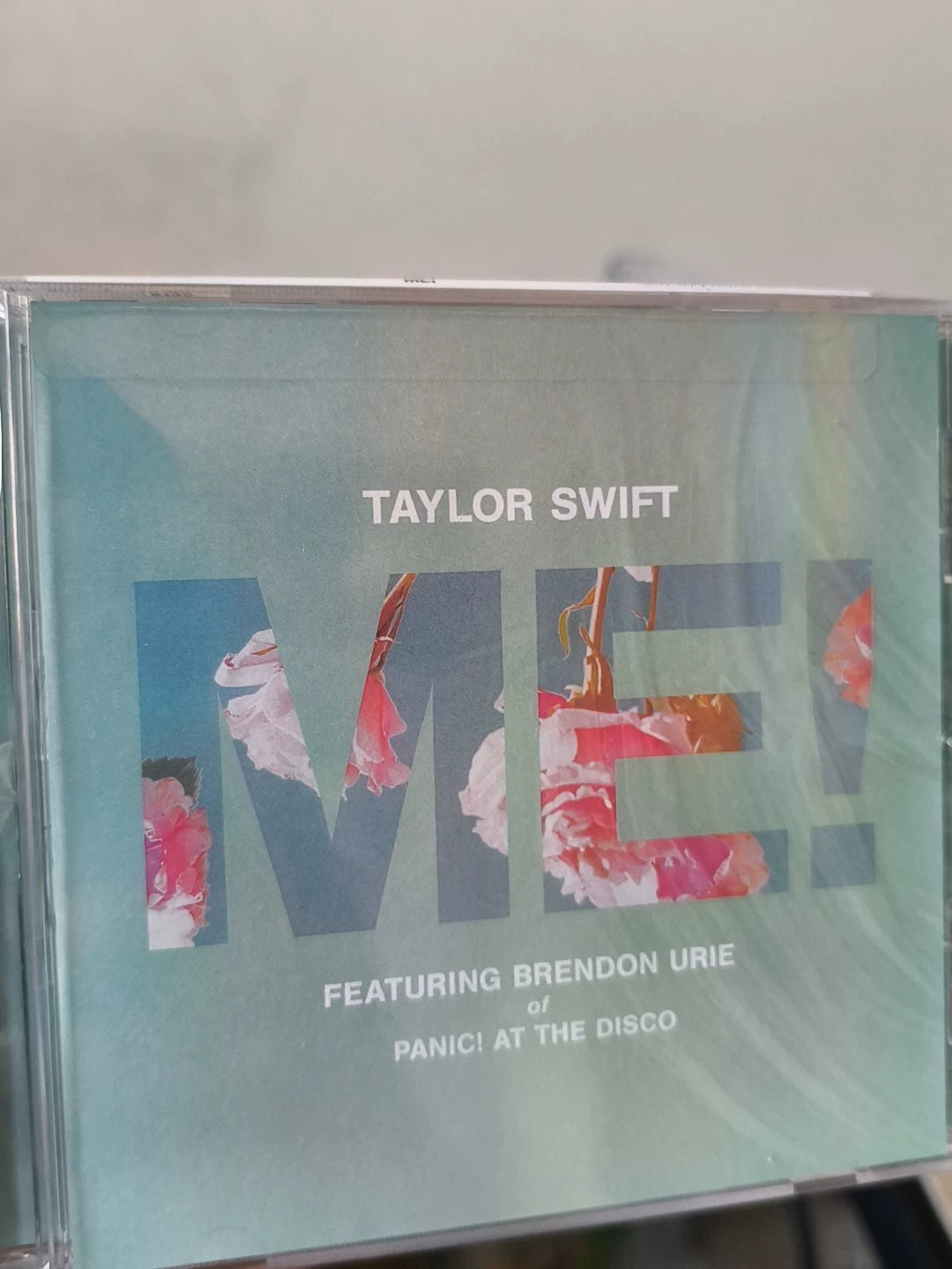 Taylor Swift Lover Heart-Signed Lyric Book + Sealed ME! CD Collector Bundle