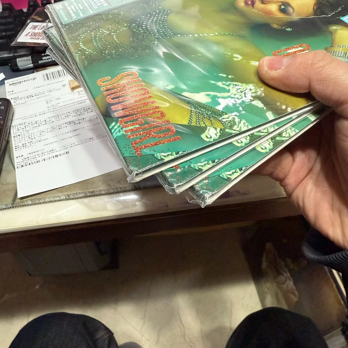 Taylor Swift – The Life of a Showgirl – Japanese Limited CD with HMV Keychain