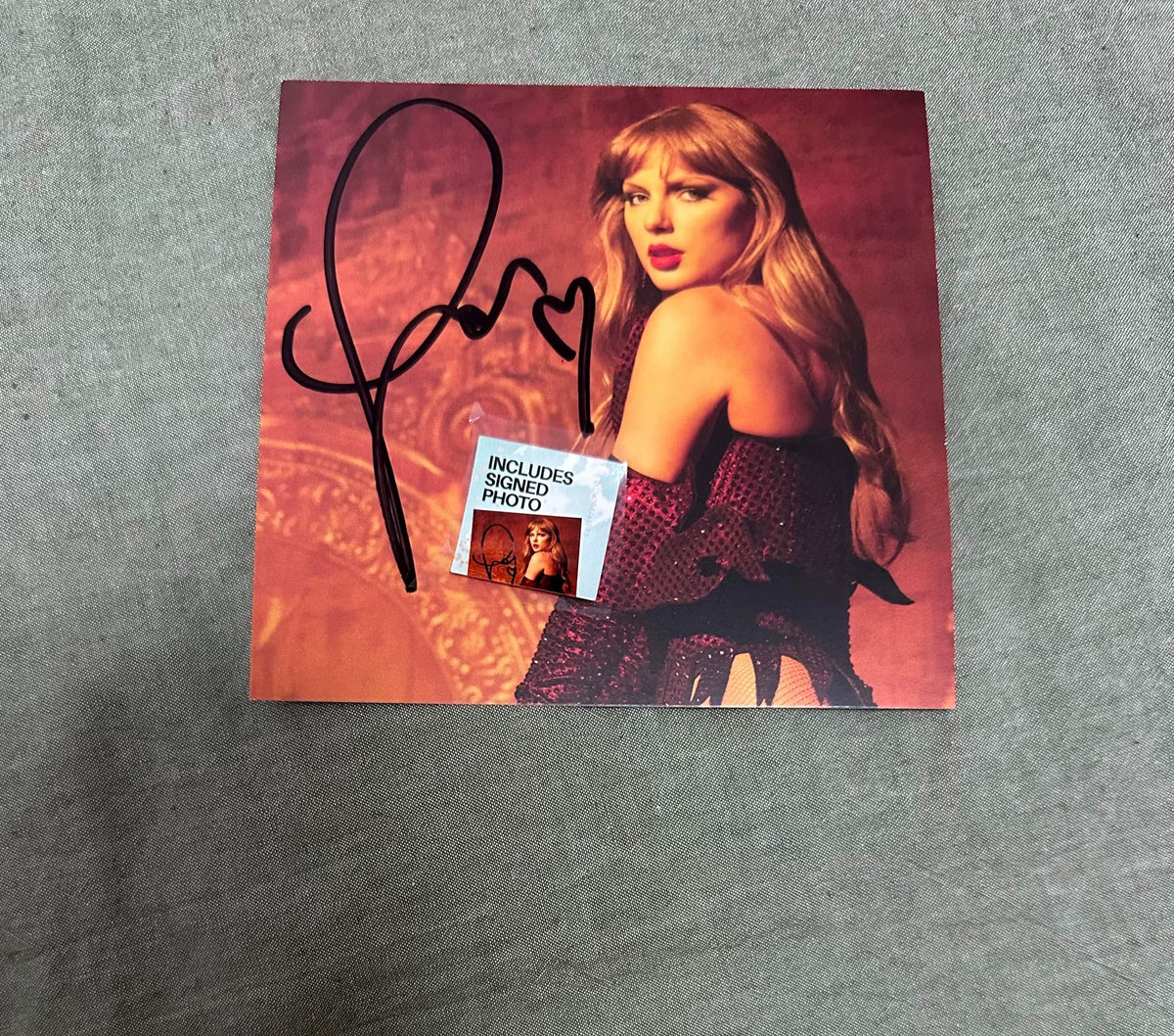 Taylor Swift – The Life of a Showgirl – Signed CD, Cover 3, Hype Sticker Retained