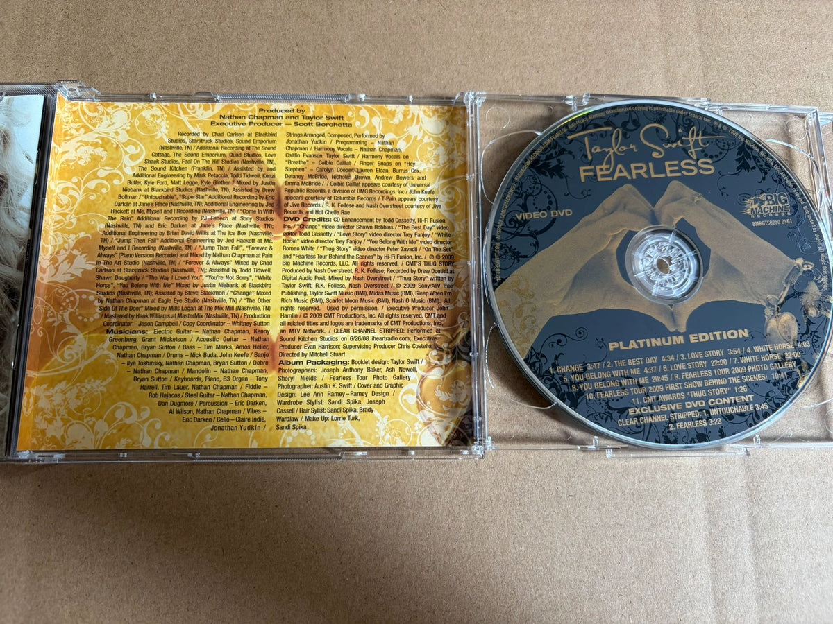 Taylor Swift – Fearless Platinum Edition – Target CD + DVD