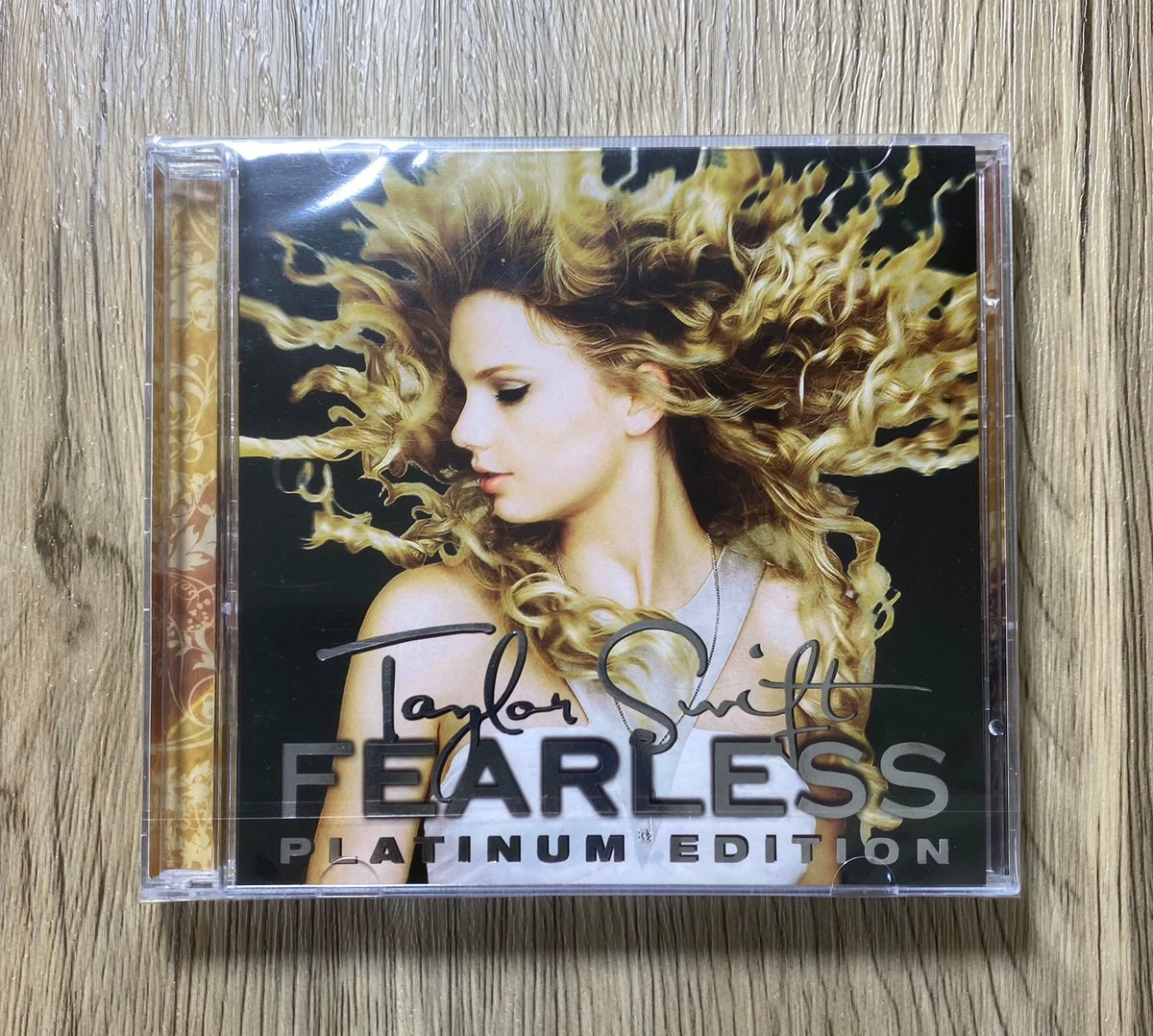 Taylor Swift – Fearless Platinum Edition – European CD + DVD