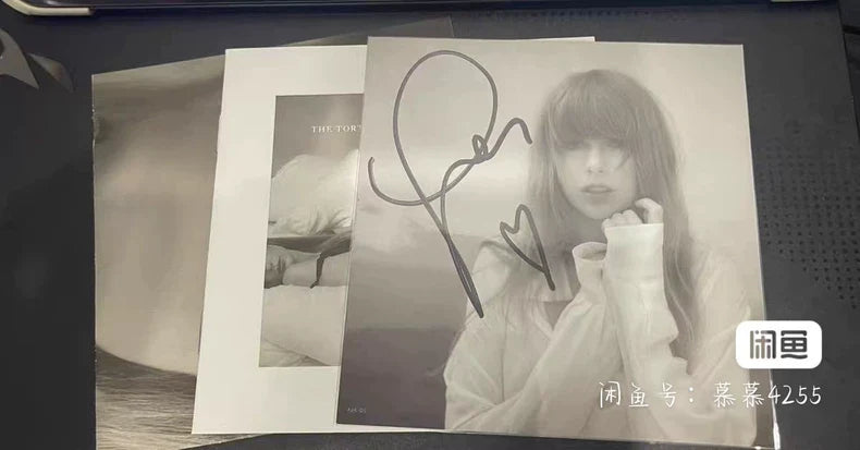 Taylor Swift – TTPD – CD with Signed Soft Card and Heart
