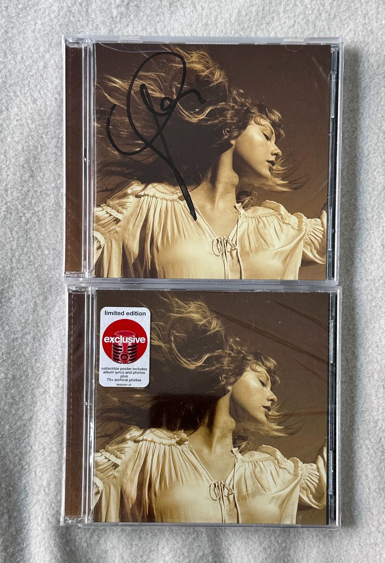 Taylor Swift – Fearless (Taylor’s Version) – Signed CD with Target CD