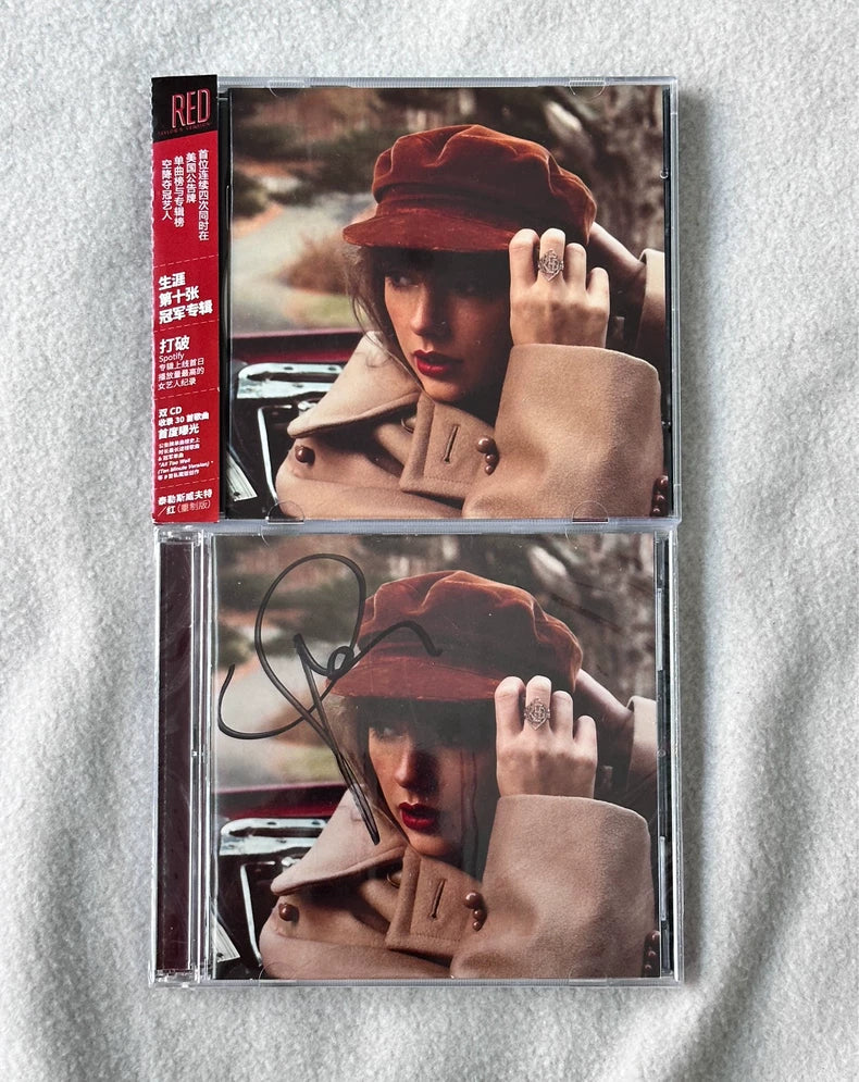 Taylor Swift – Red (Taylor’s Version) – Signed CD with China Edition CD