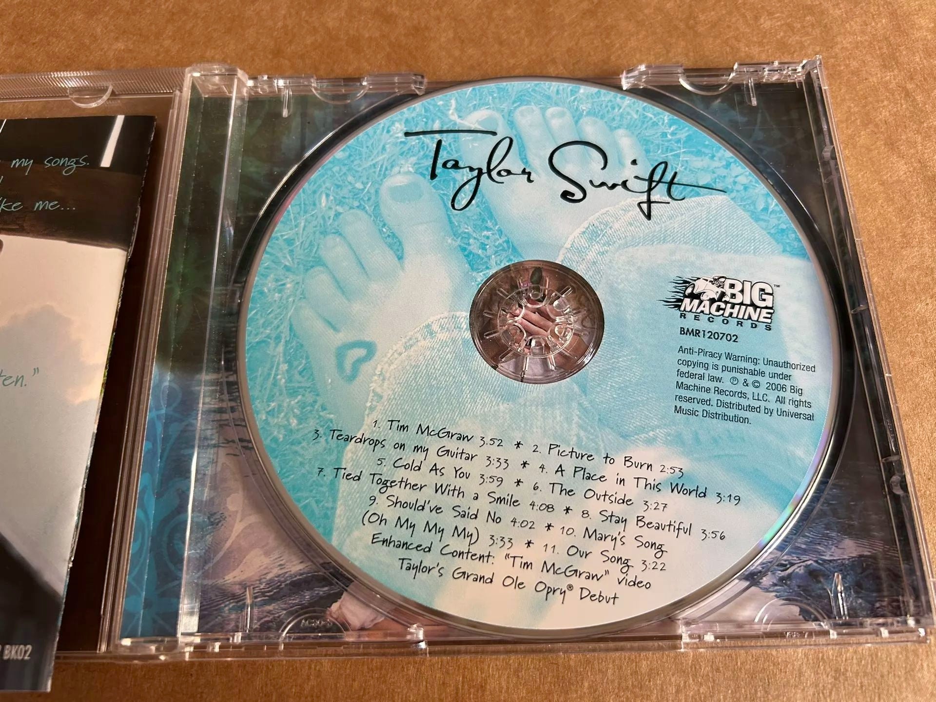 Taylor Swift – Debut US First-Press 11-Track CD — Pre-Owned