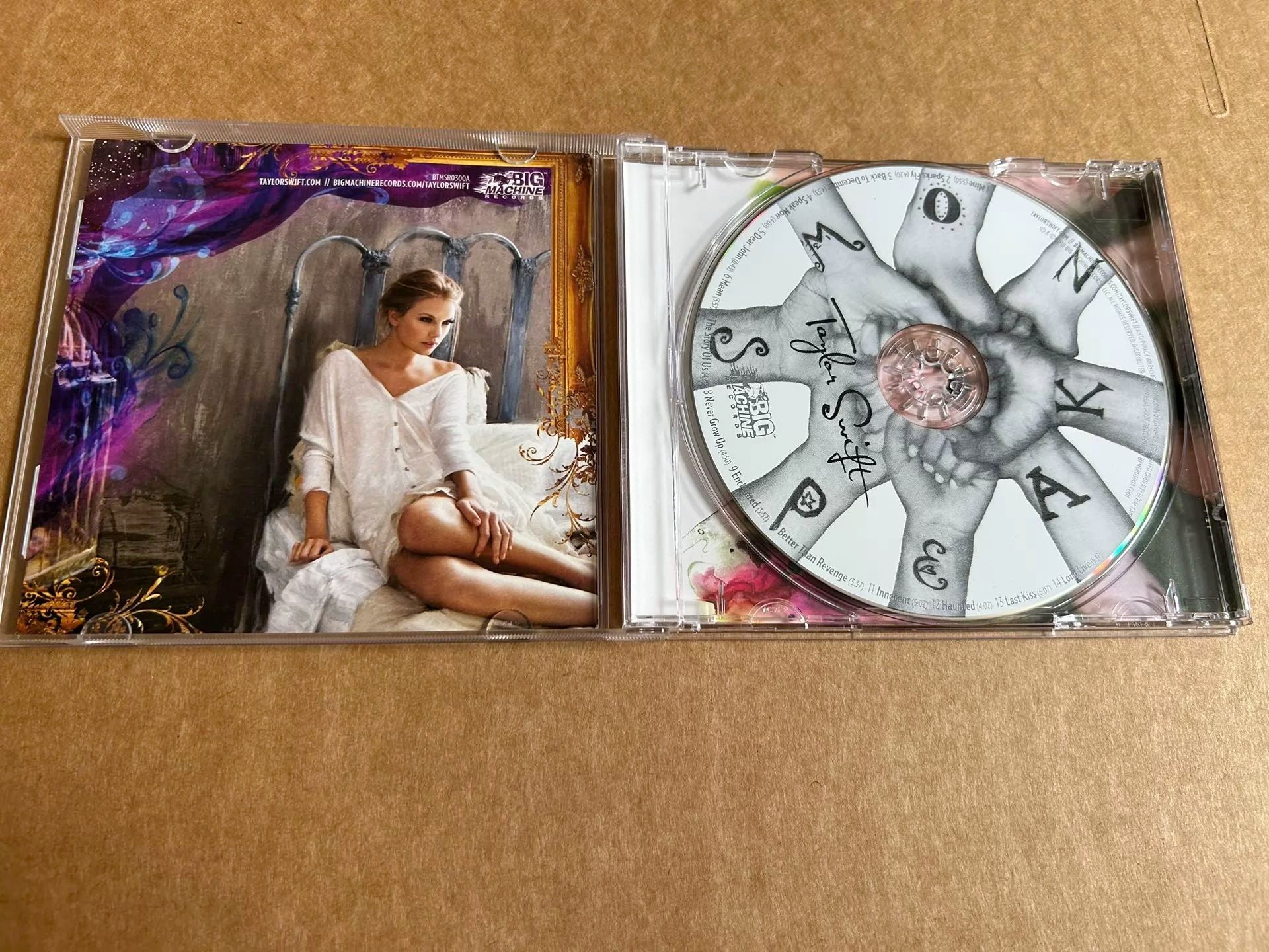 Taylor Swift – Speak Now Starbucks Exclusive Sleeve + US CD — Pre-Owned