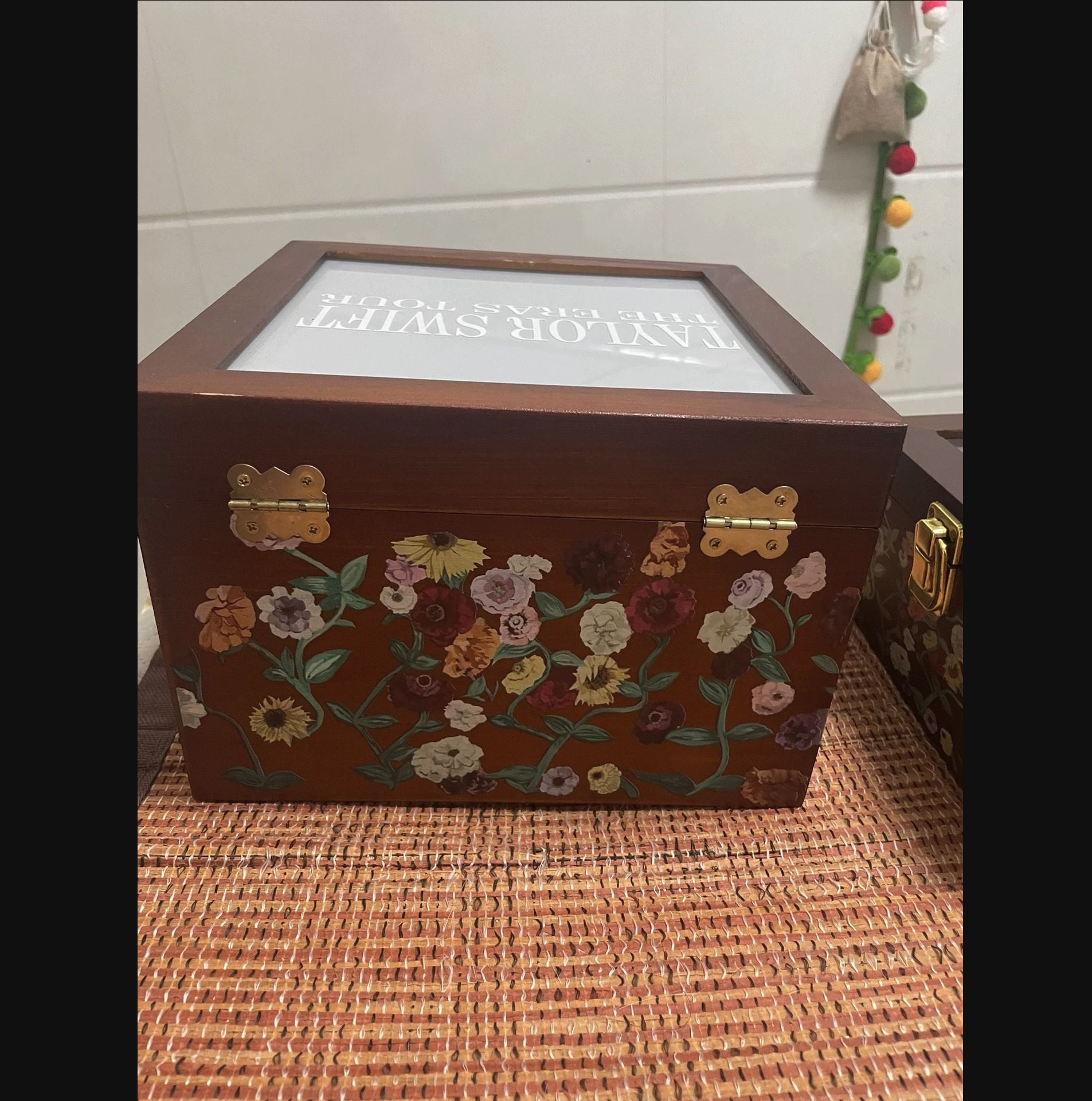 Taylor Swift The Eras Tour Floral Wooden CD & Keepsake Storage Box — Pre-Owned