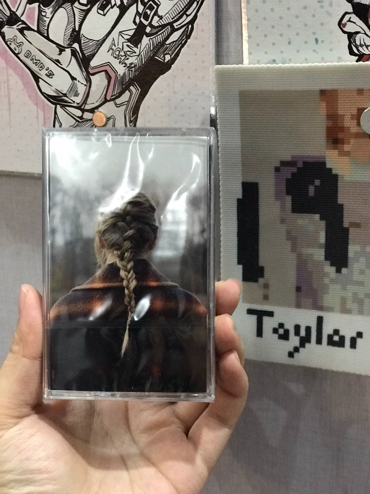 Taylor Swift – Evermore – UK Cassette, Sealed, Cracked Case — actual copy