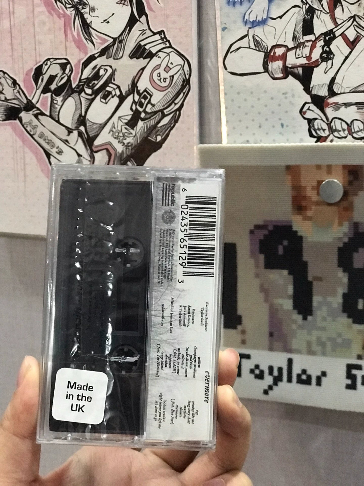 Taylor Swift – Evermore – UK Cassette, Sealed, Cracked Case — actual copy