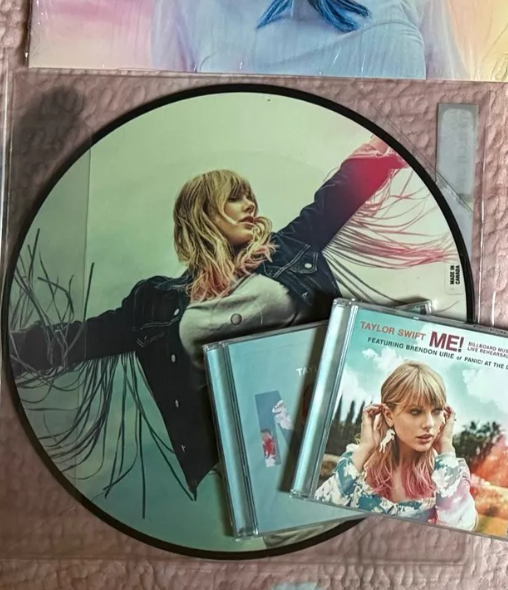 Taylor Swift – ME! Picture Disc 7" + BBMA Rehearsal Audio CD Bundle NM/NM