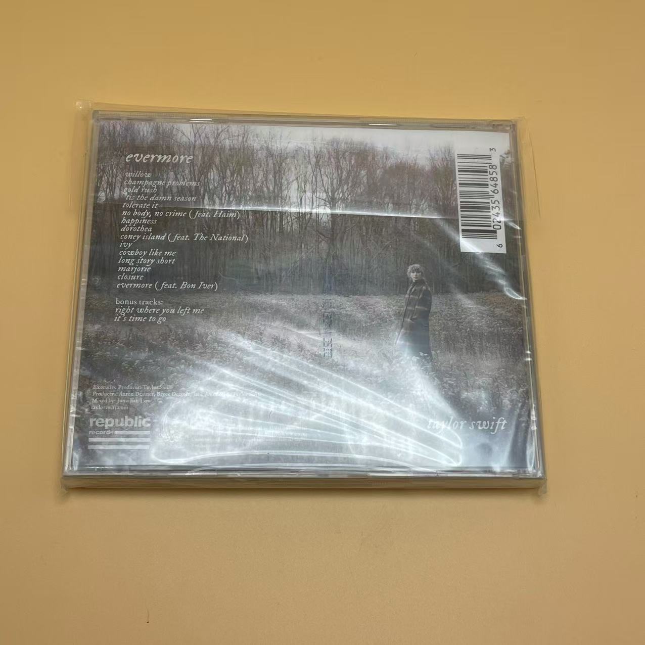 Taylor Swift evermore Signed CD - Perfect Signature