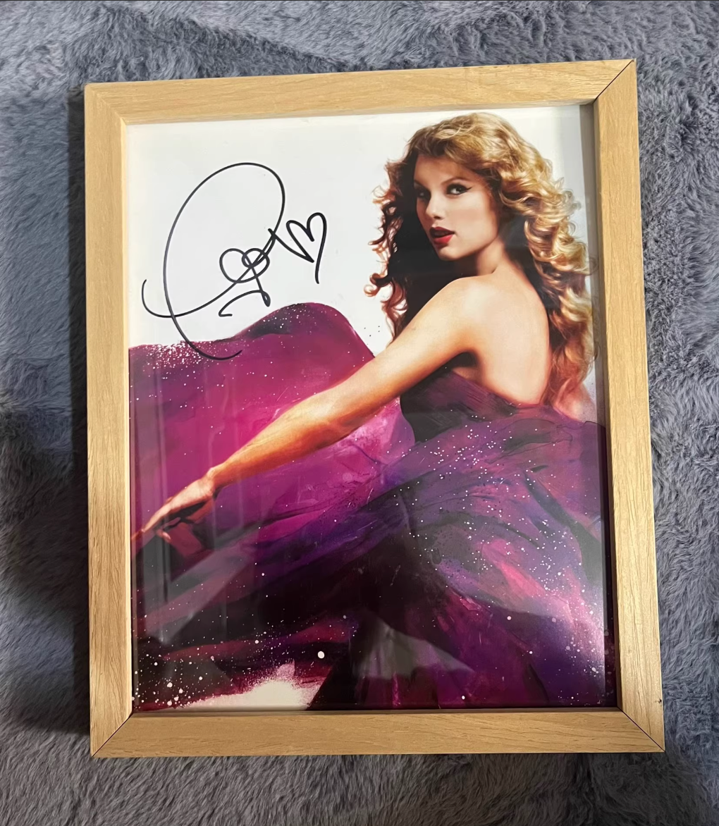 Taylor Swift Speak Now Signed Framed Poster with Signature Authentication