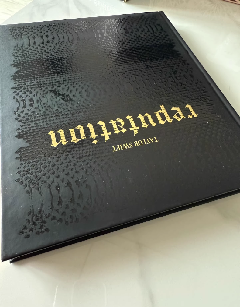 Taylor Swift *Reputation* Snake Book Edition (2019 Purchase)