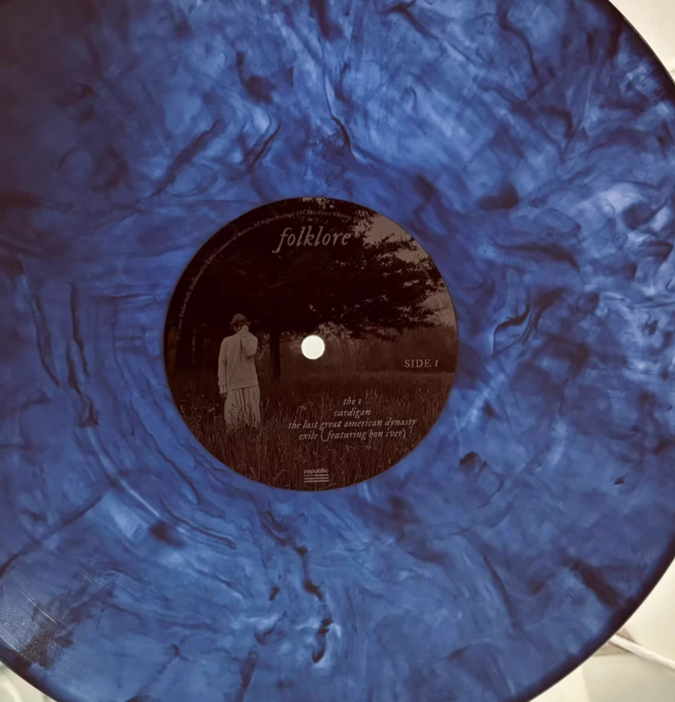 Taylor Swift - folklore (Version 6 “Hide And Seek” US Edition, Translucent Blue Vinyl, Opened)
