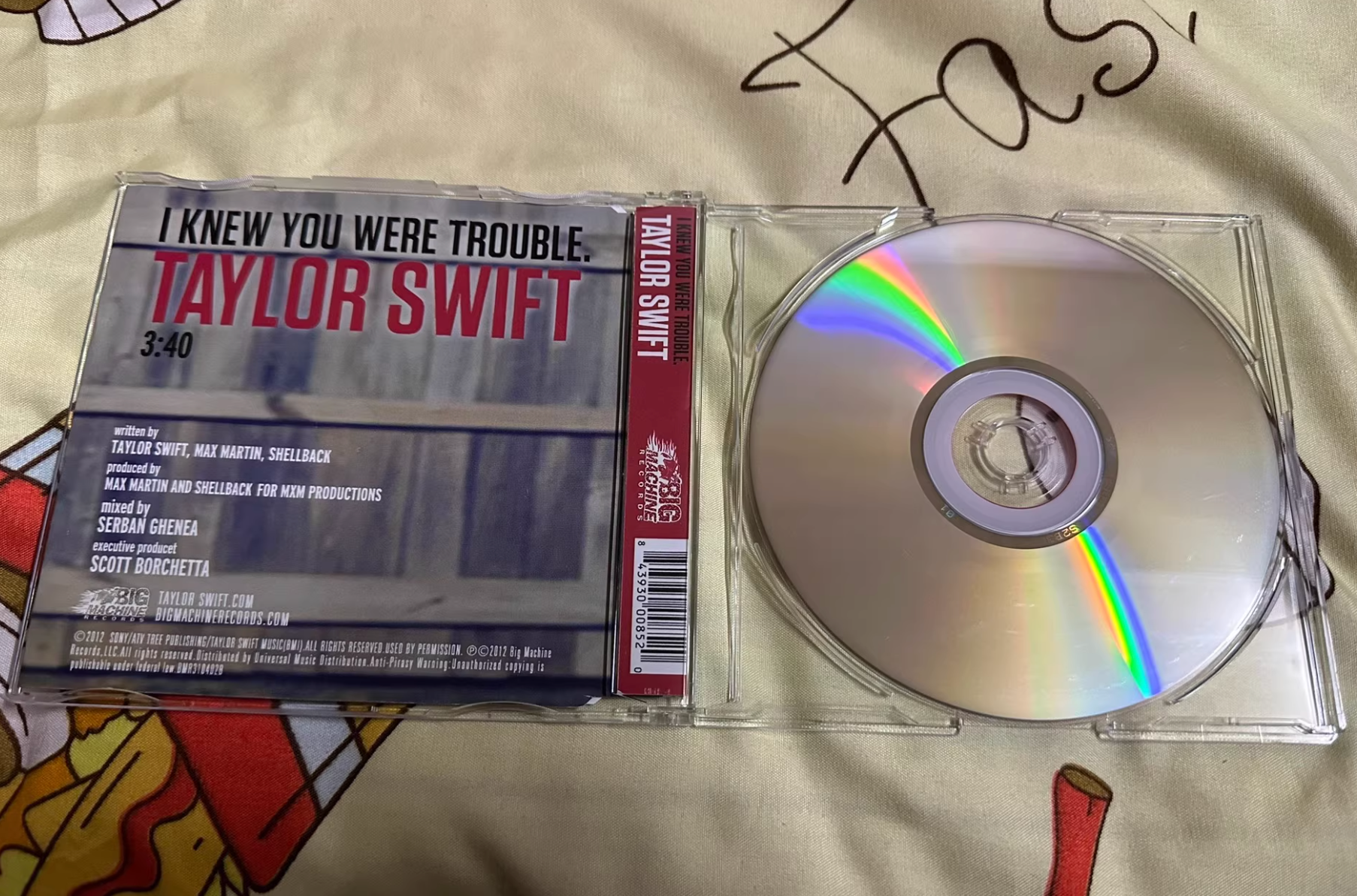 ✨ Limited Time Deal ✨  Super rare Taylor Swift promo singles pack — you’re not gonna find these anywhere else! 💿💿