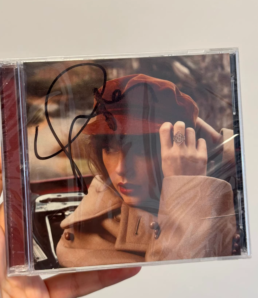 Taylor Swift – Red (Taylor’s Version, Signed CD)