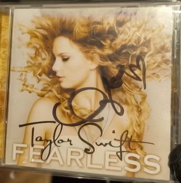 Taylor Swift Fearless Signed CD Autographed Cover Rare Read Desc