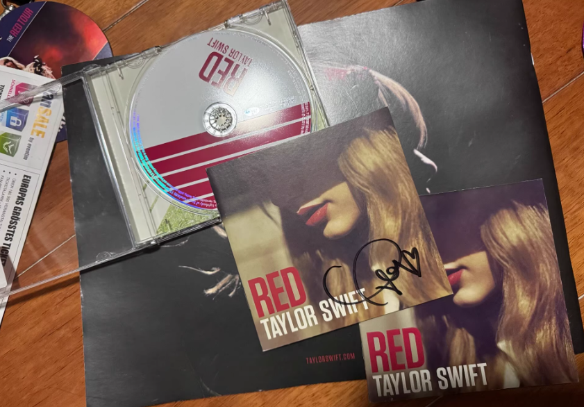 Taylor Swift Red Signed CD Autographed Original Press Insert