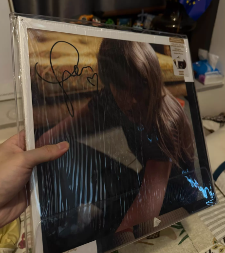 Taylor Swift Midnights Signed Vinyl LP Autographed Insert Heart
