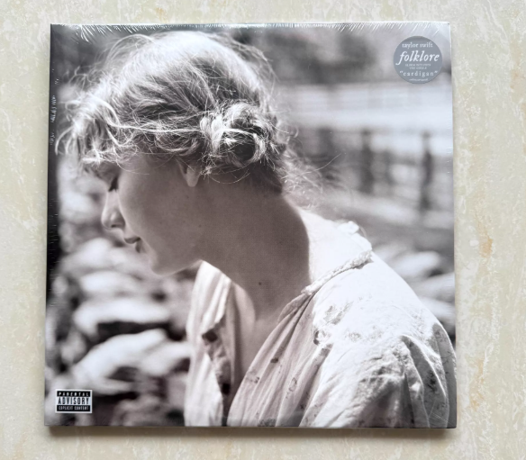 Taylor Swift – Folklore Hide And Seek Variant 2LP Black Vinyl EU Press Sealed Corner Ding