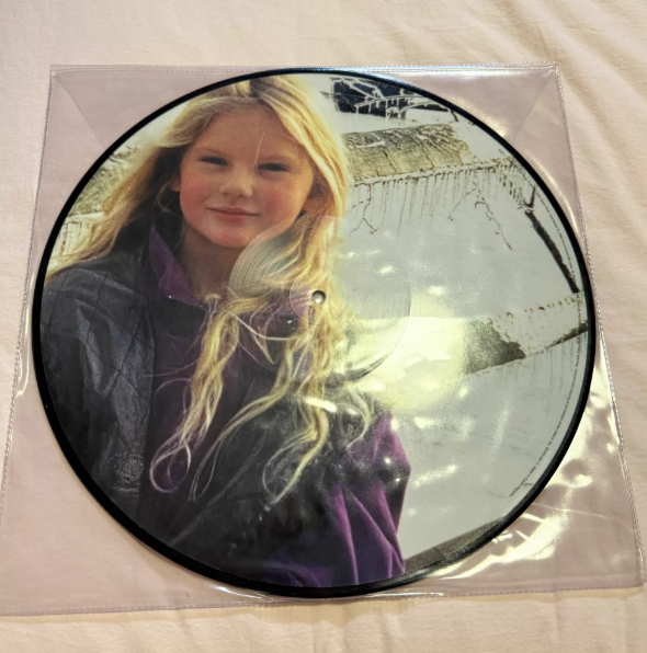 Taylor Swift – Christmas Tree Farm Picture Disc Vinyl Sealed