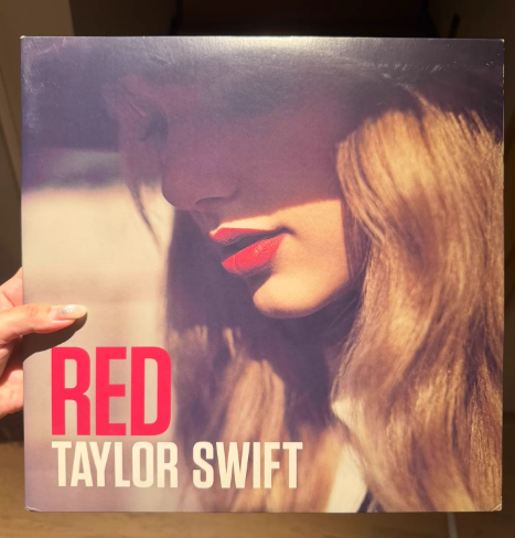 Taylor Swift – Red Standard Black Vinyl 2LP VG+