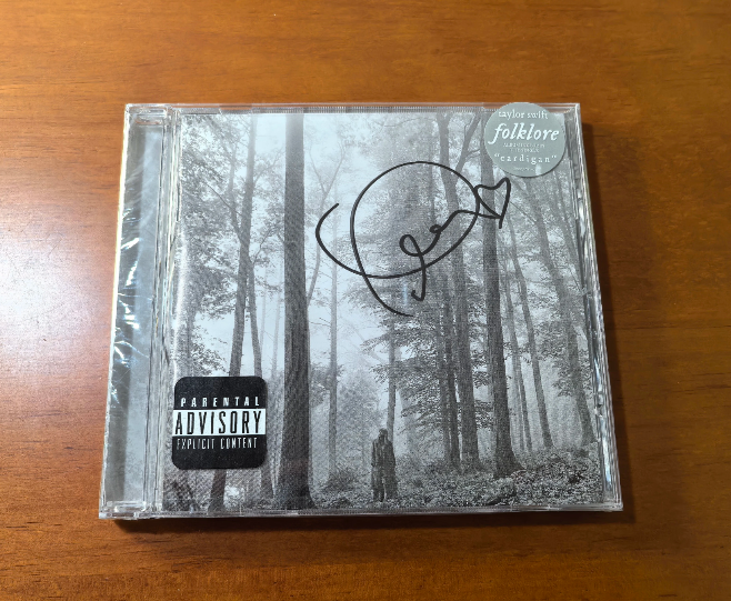 Taylor Swift – folklore Signed CD First Batch Heart Signature Sealed M/M