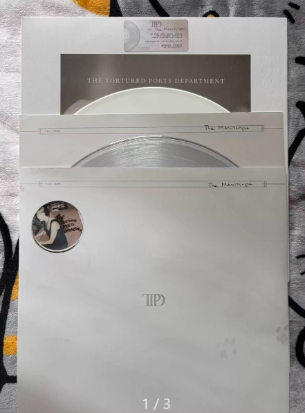 Taylor Swift – The Tortured Poets Department White & Clear Vinyl 2LP Bundle