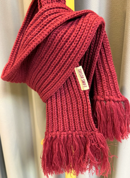 Taylor Swift All Too Well Red Knit Scarf Official Holiday Merch M/M