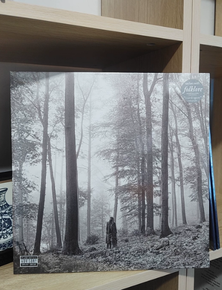 Taylor Swift – Folklore “In The Trees” Brown 2LP EU Pressing M/M