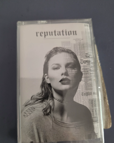 Taylor Swift – reputation Cassette Tape Sealed M/NM
