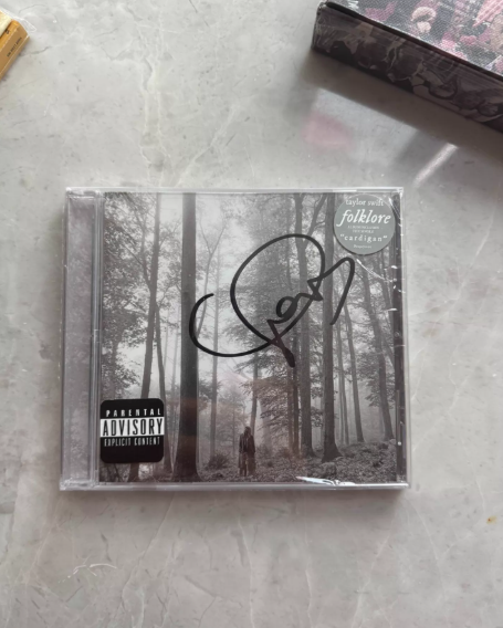 Taylor Swift – Folklore Signed CD Sealed