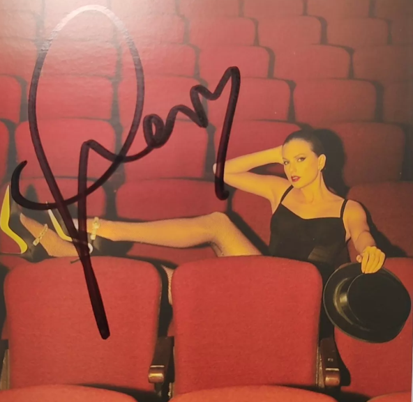 Taylor Swift – The Life Of A Showgirl Signed CD Heart Signature
