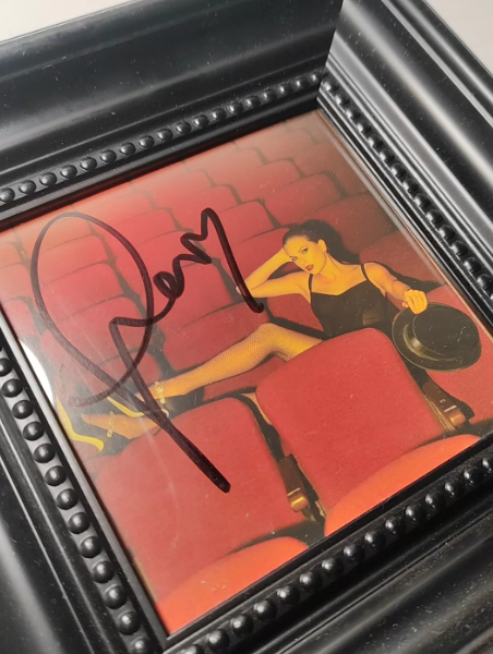 Taylor Swift – The Life Of A Showgirl Signed CD Heart Signature First Press