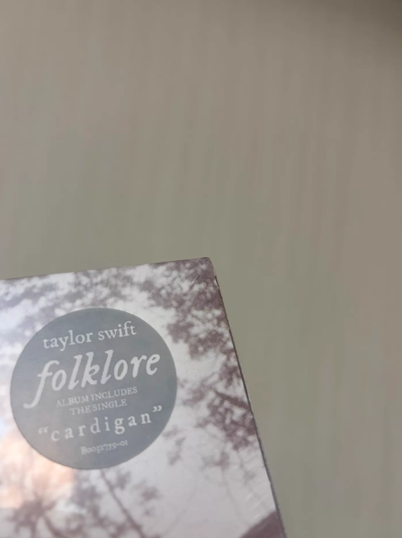 Taylor Swift – Folklore “Running Like Water” Silver Vinyl 2LP