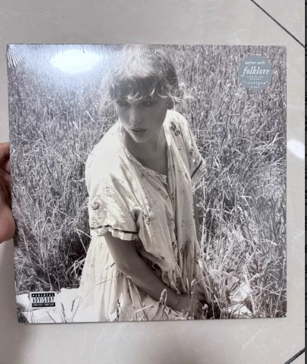 Taylor Swift – Folklore “Betty’s Garden” Purple Vinyl 2LP France Pressing Sealed