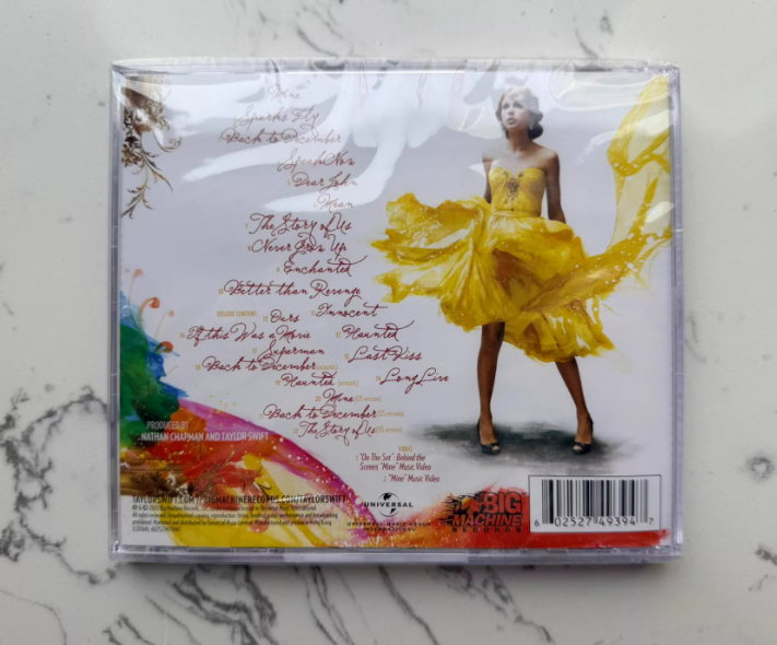 Taylor Swift – Speak Now Hong Kong Deluxe Edition CD With Obi & Bonus Card