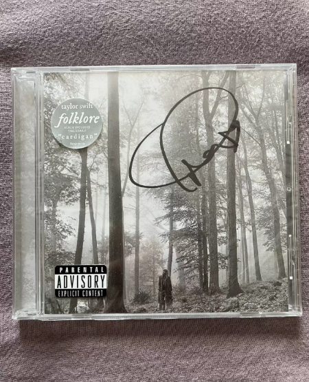 Taylor Swift – Folklore Signed CD Early Heart Signature Edition With The Lakes