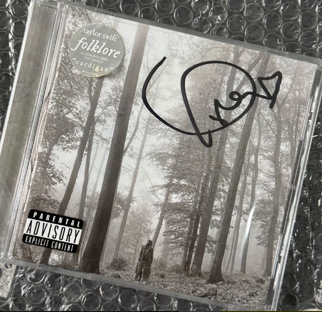 Taylor Swift – Folklore Signed CD Wave Heart Signature Edition Factory Sealed