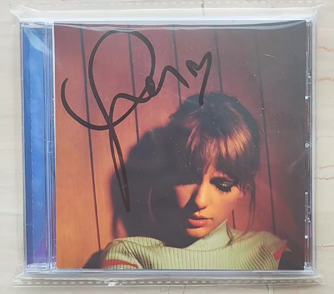 Taylor Swift – Midnights Moonstone Blue Edition Signed CD with Heart Autograph