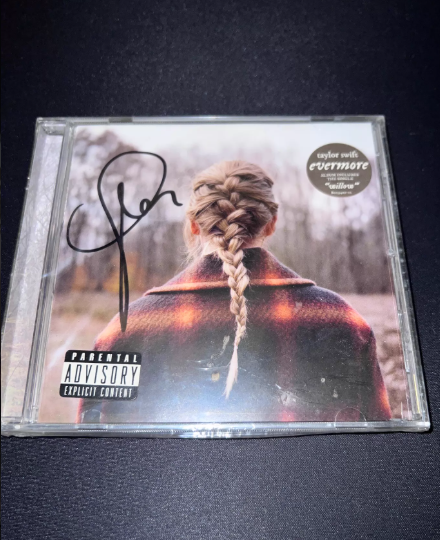 Taylor Swift – Evermore Signed CD Sealed Deluxe Edition