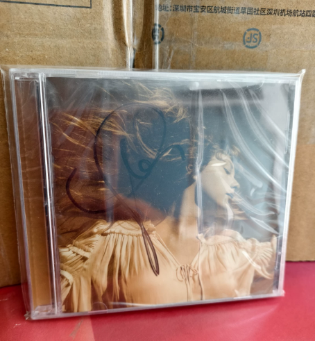 Taylor Swift – Fearless (Taylor’s Version) Signed CD Sealed M/NM