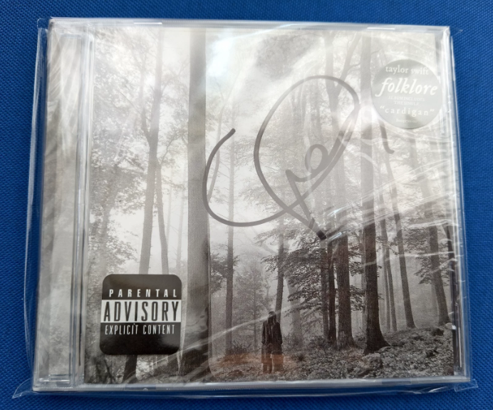 Taylor Swift – Folklore Signed CD “In The Trees” Edition Sealed M/NM