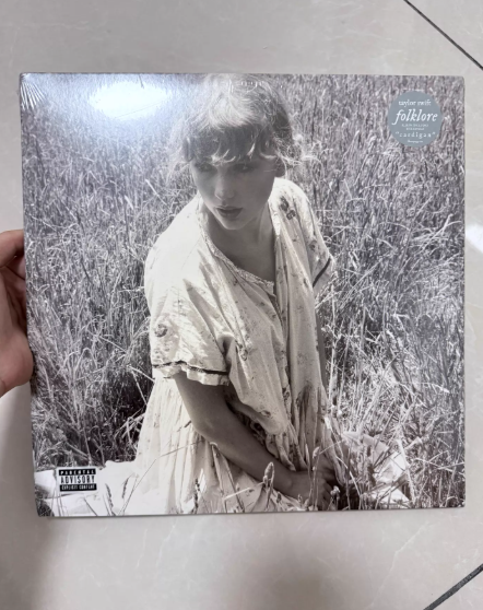 Taylor Swift – Folklore Betty’s Garden Purple Vinyl 2LP Sealed US Pressing