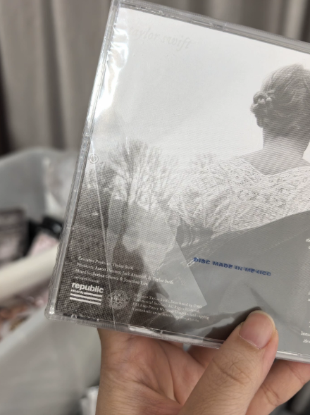 Taylor Swift – Folklore Complete 8 CD Variant Set Sealed